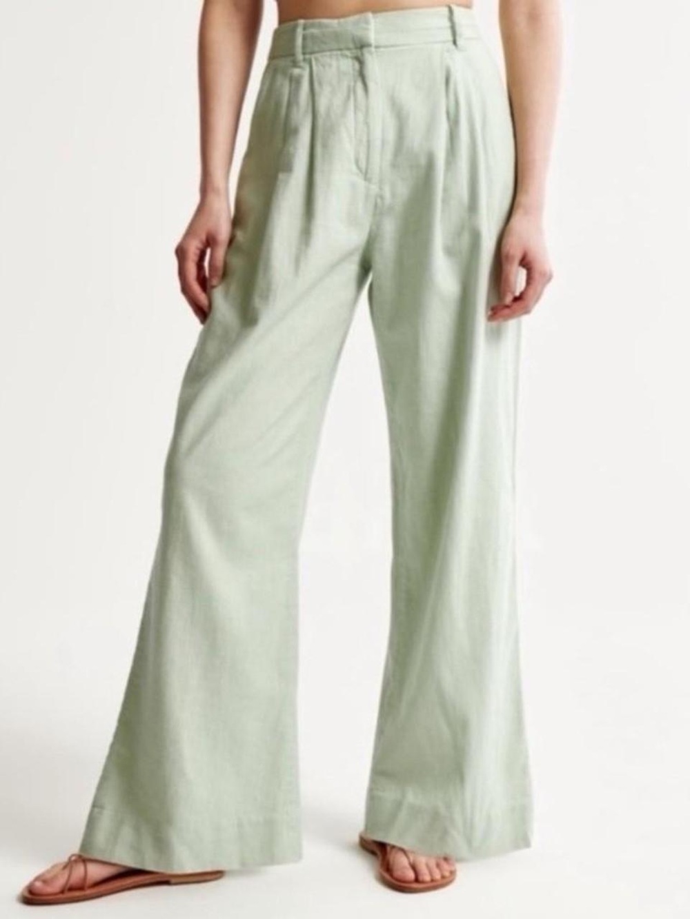 Abercrombie & Fitch Tailored Linen-Blend Pant size Medium Long in Mint Green